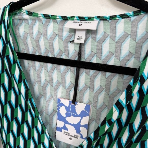 Diane Von Furstenberg x Target Geometric Green and Black Wrap Dress - Picture 2 of 5